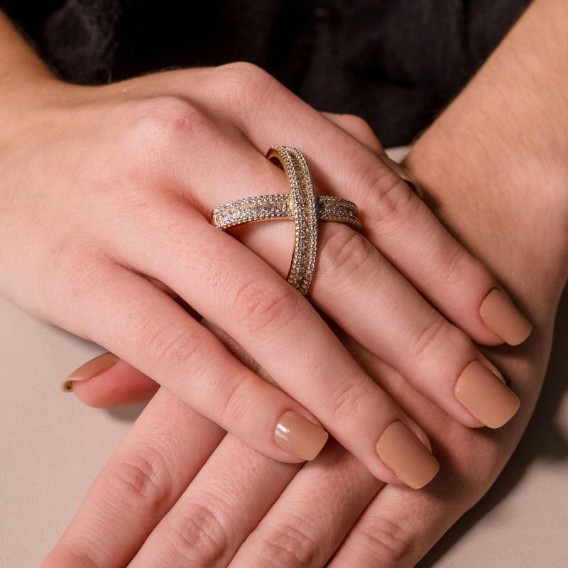 Anel Formato X Zircônia Quadrada Banhado a Ouro 18K