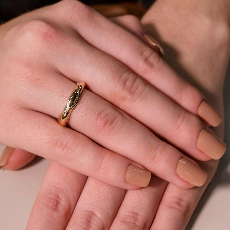 Anel Linhas Onduladas Fressen Hope Banhado a Ouro 18K