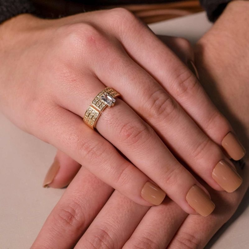 Anel Mom's Aberto Liso com 3 Fileiras Cravejadas Banhado a Ouro 18K