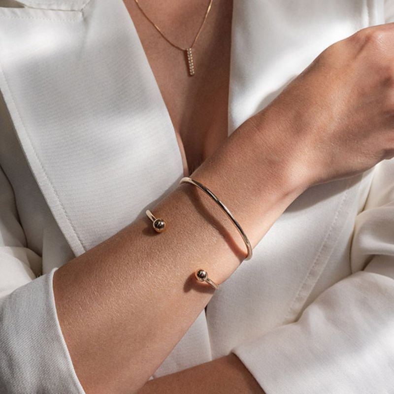 Bracelete Aberto de Esfera Fressen Flow Banhado a Ouro 18K