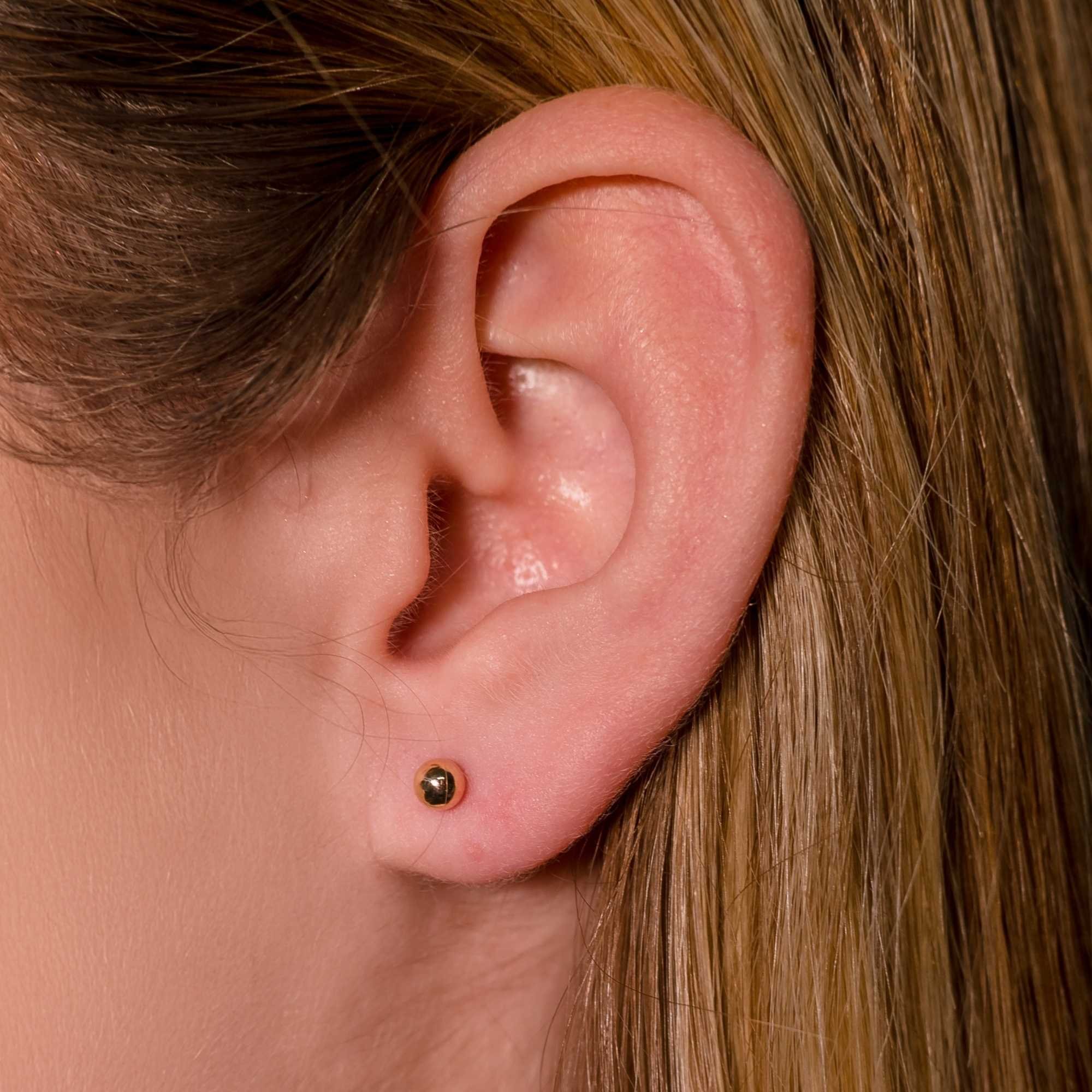 Brinco Bolinha Lisa Banhado a Ouro 18K