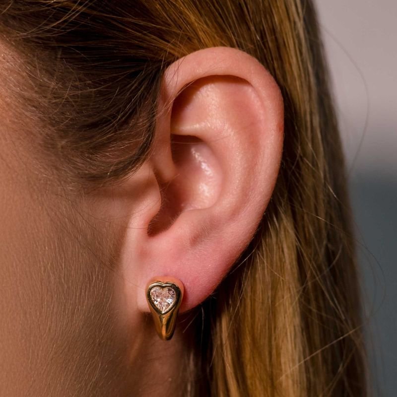 Brinco Freedom Liso Coração Zircônia Cristal Banhado a Ouro 18K