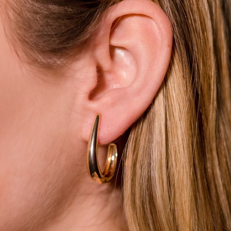 Brinco Oval Banhado a Ouro 18K