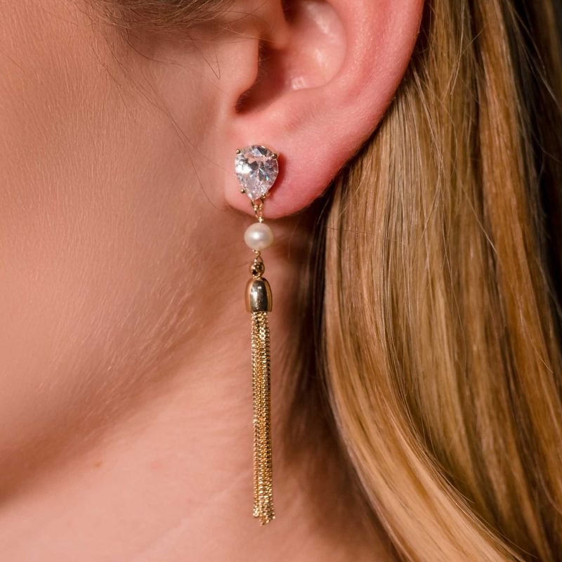 Brinco Pérola Cultivada e Fios Banhado a Ouro 18K