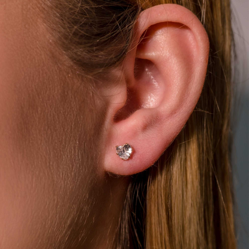 Brinco Ponto de Luz Coração Banhado a Ouro 18K