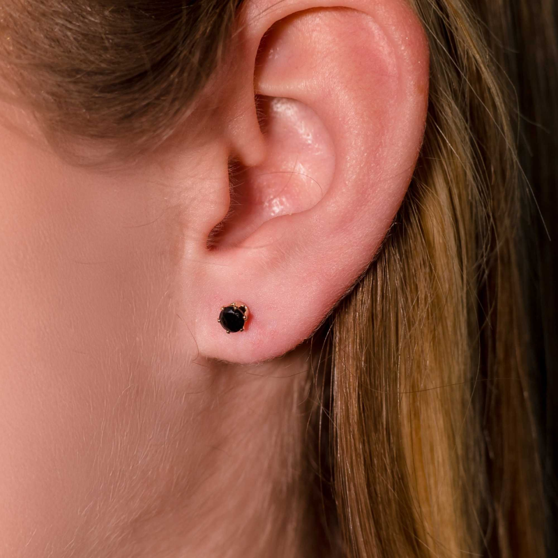 Brinco Ponto de Luz Zircônia Negra Banhado a Ouro 18K