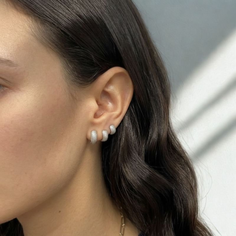 Brinco Trio de Argola 5 Fileiras Cravejadas Banhado a Ouro 18K