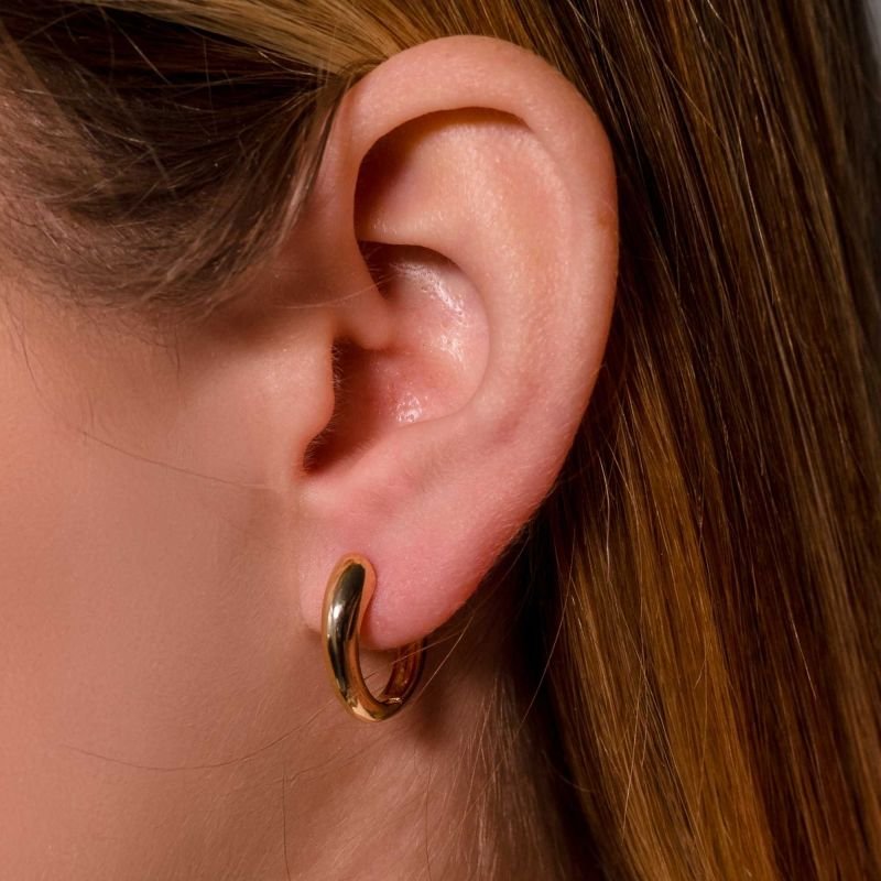 Brincos And You Argola Lisa Banhado a Ouro 18K