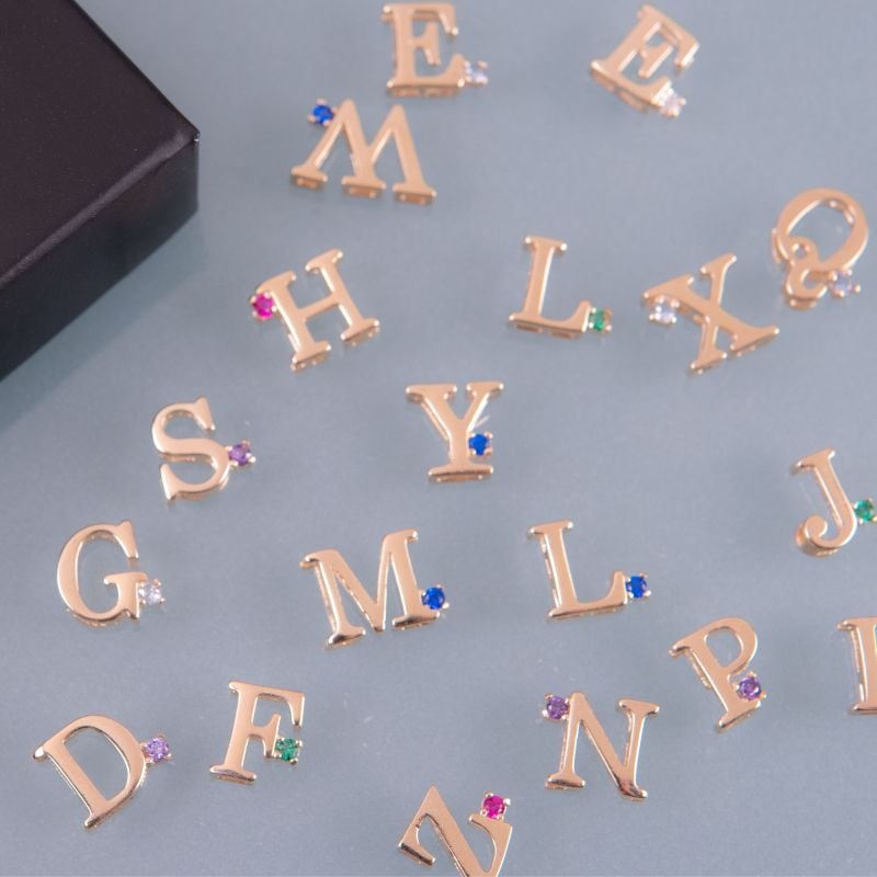 Colar My Collection Letters Letra com Zircônia Banhado a Ouro 18k